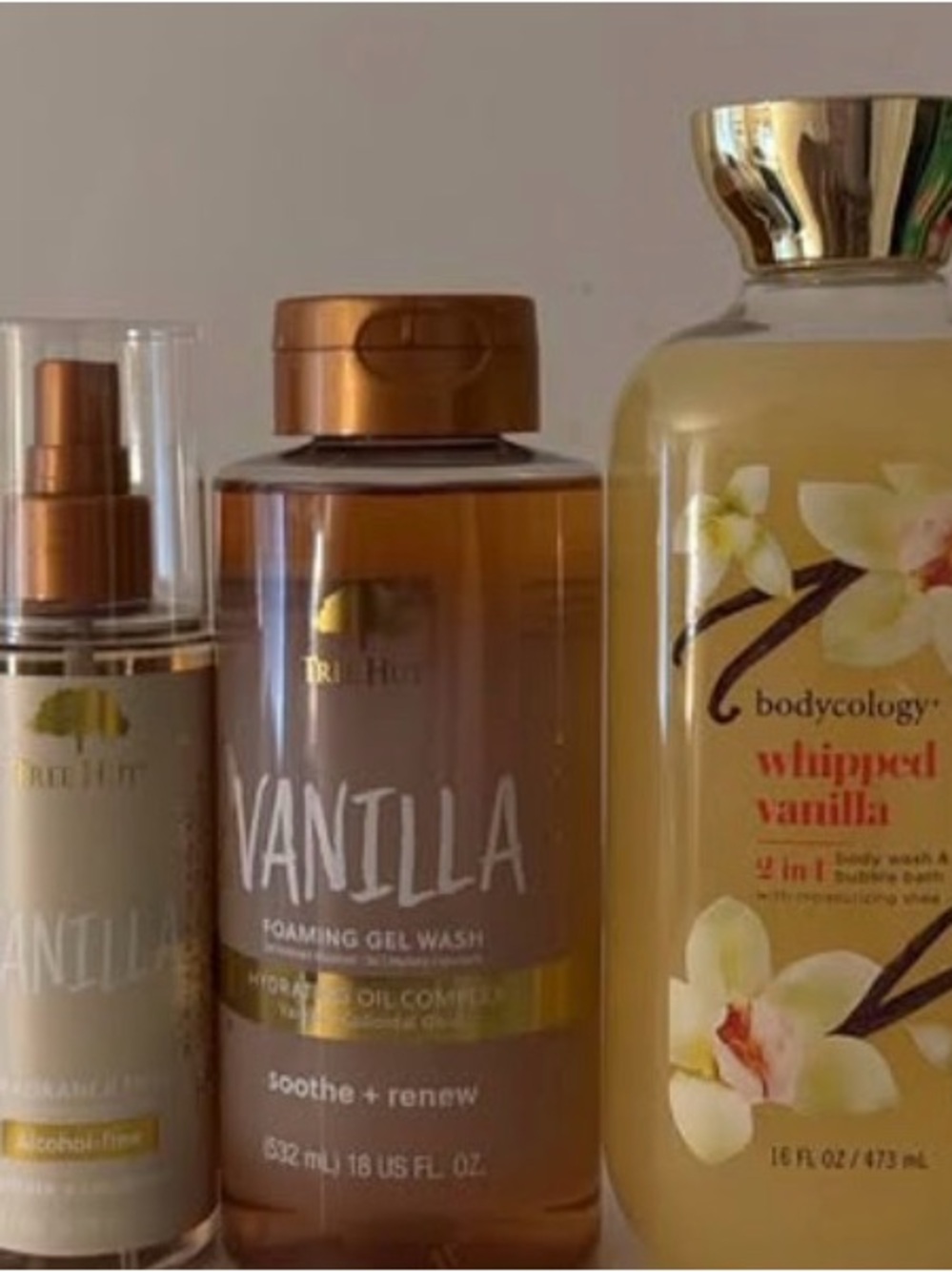 Vanilla Foaming Gel Wash - Tree Hut Vanilla Soothe + Renew (Brown)
